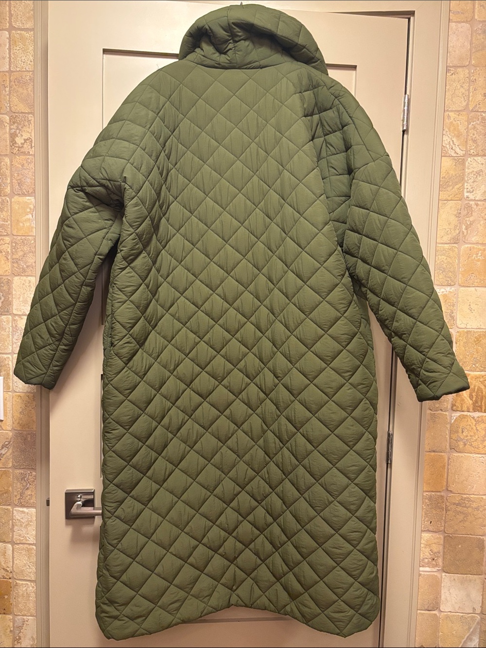 MARIAM AL SIBAI Duvet Long Quilted Blanket Relaxed Liner Coat Army Olive Collar - Picture 6 of 9